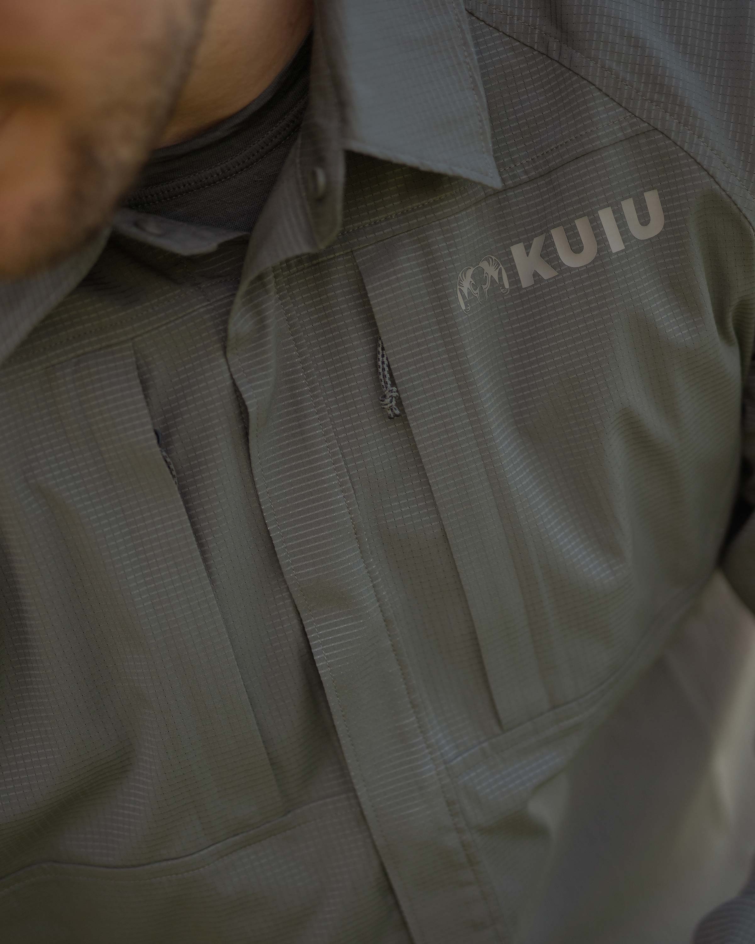 Tiburon Hybrid Snap Shirt | Khaki - Image 10