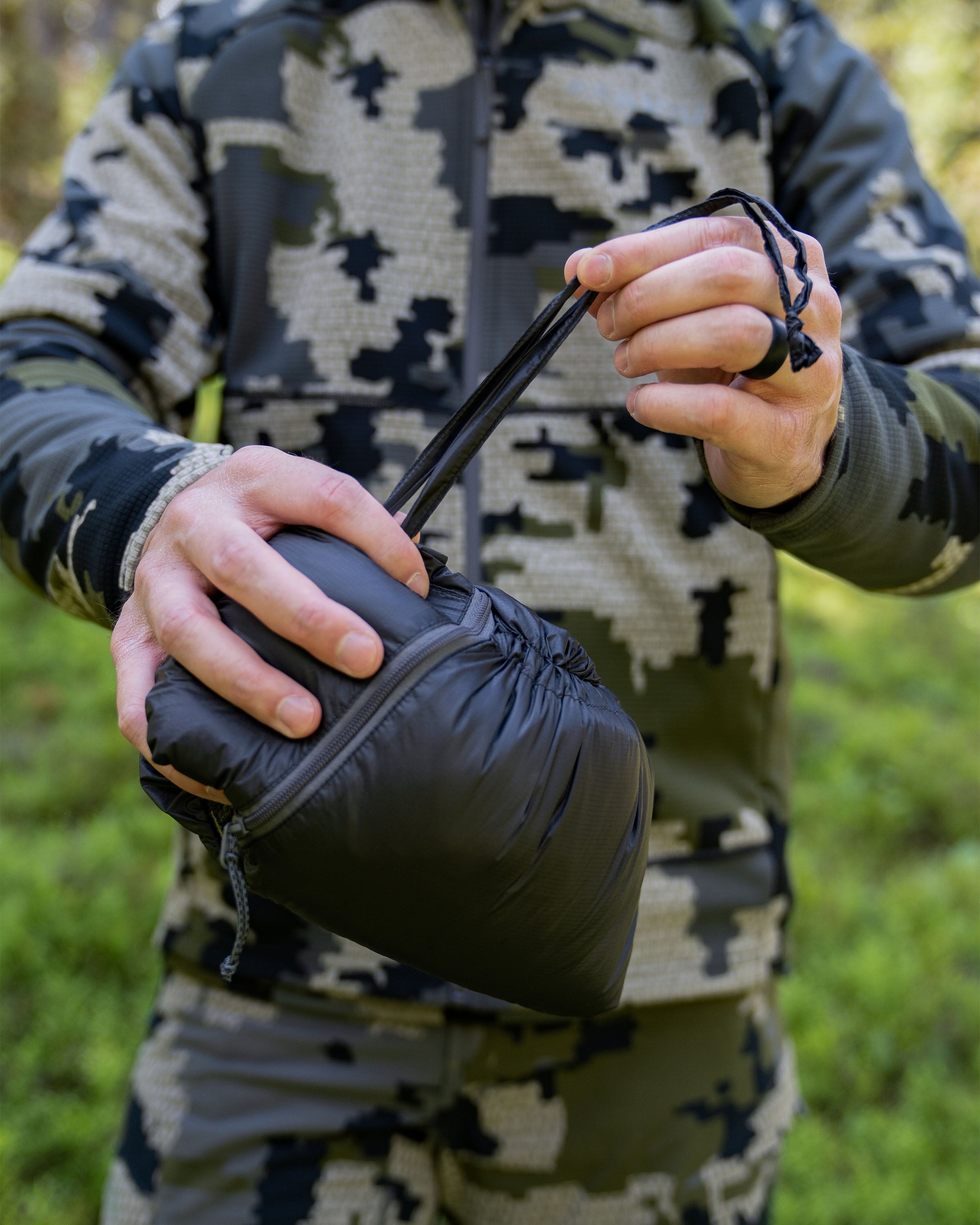Super Down LT Vest | Ash - Image 7