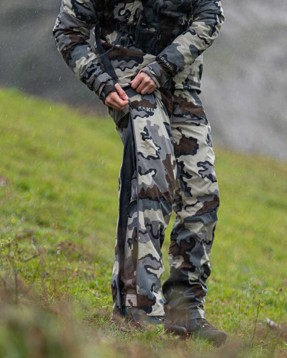 Women's Chugach TR Rain Pant | Black - Image 5